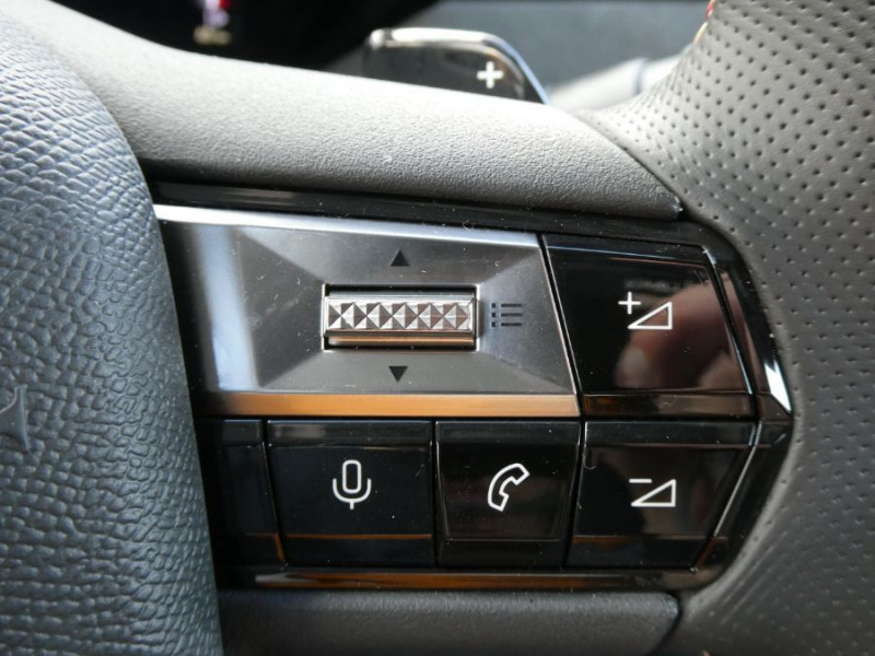 Photo 25 de l'offre de DS DS4 1.6 PureTech 225 EAT8 RIVOLI CUIR JA19 DS Night Vision à 40900€ chez Mérignac auto