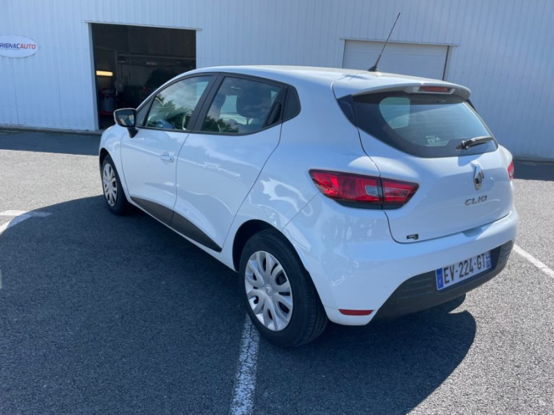 Photo 8 de l'offre de RENAULT CLIO IV STE 1.5 DCi 75 BUSINESS GPS 2PL 8590€HT à 10308€ chez Mérignac auto