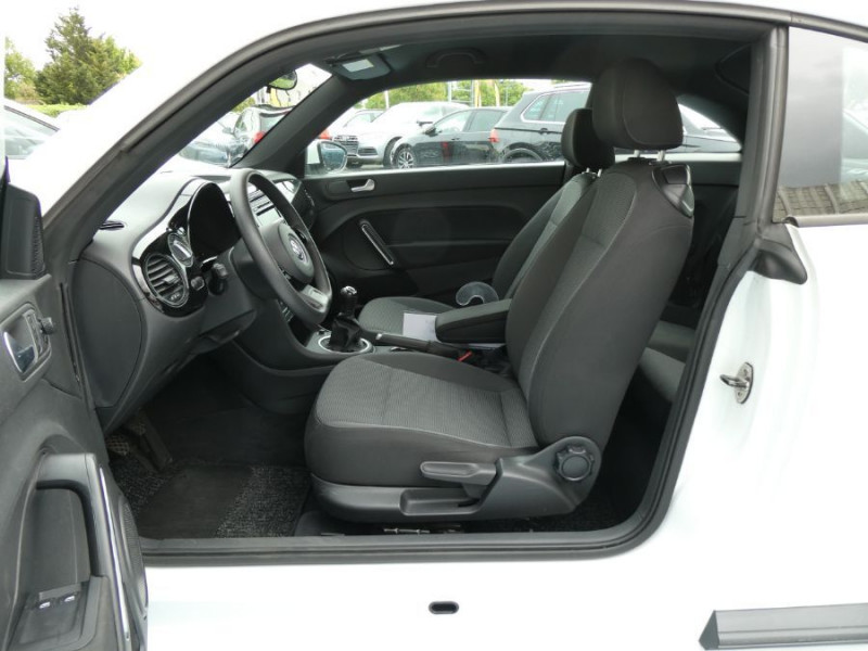 Photo 11 de l'offre de VOLKSWAGEN COCCINELLE 1.2 TSI 105 BVM6 CLIM Régul à 13750€ chez Mérignac auto