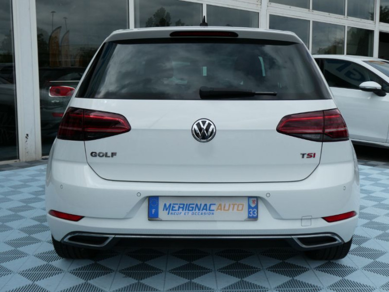 Photo 8 de l'offre de VOLKSWAGEN GOLF VII 1.5 TSI 150 DSG7 CARAT Camera Cockpit à 23450€ chez Mérignac auto