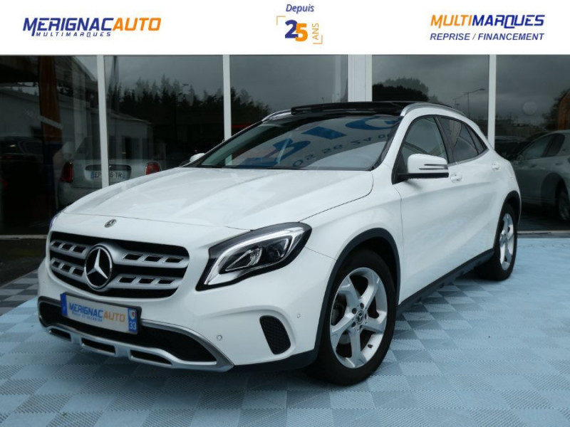 Photo 1 de l'offre de MERCEDES-BENZ GLA 200 156cv BVM6 URBAN TOIT Pano Camera LED JA18 à 26490€ chez Mérignac auto