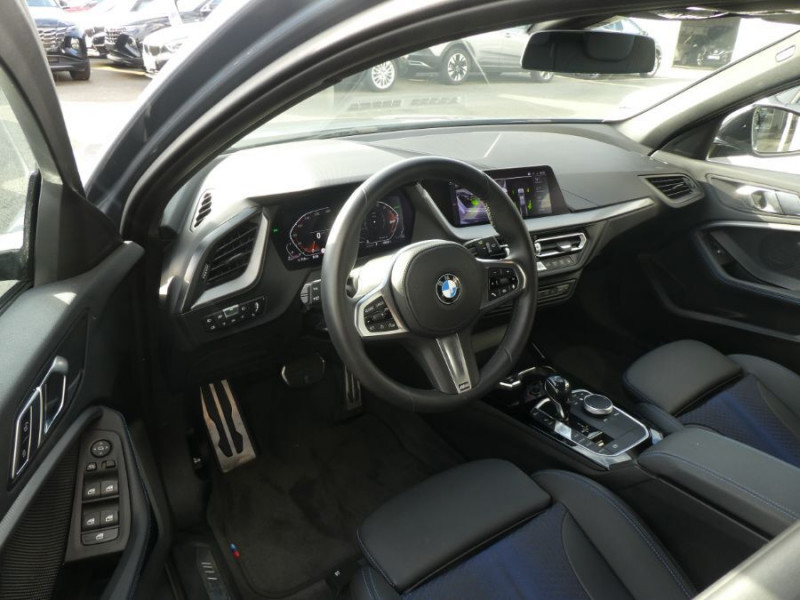 Photo 10 de l'offre de BMW SERIE 1 (F40) 118DA 150 BVA8 M SPORT Cockpit GPS Pro. Privacy Glass Gtie 02/24 à 32890€ chez Mérignac auto
