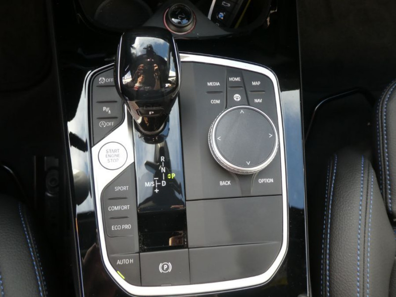Photo 23 de l'offre de BMW SERIE 1 (F40) 118DA 150 BVA8 M SPORT Cockpit GPS Pro. Privacy Glass Gtie 02/24 à 32890€ chez Mérignac auto