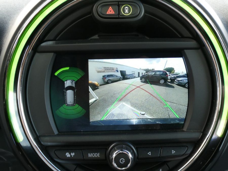 Photo 7 de l'offre de MINI COUNTRYMAN (F60) 1.5i 136 BVA COOPER Camera TOIT Ouvrant Hayon EL. Hifi ... à 25690€ chez Mérignac auto