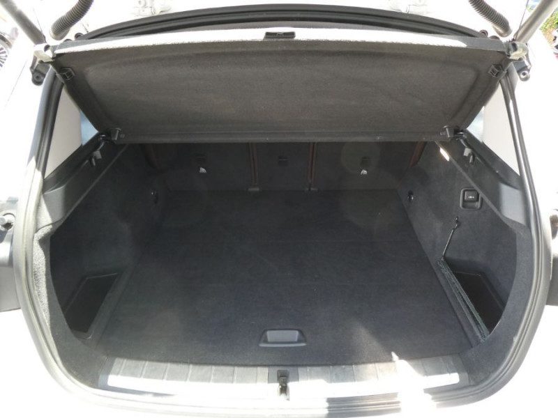 Photo 23 de l'offre de BMW X1 (F48) SDRIVE 18iA 136 BVA X LINE Full CUIR JA18 Hayon elect. à 26450€ chez Mérignac auto