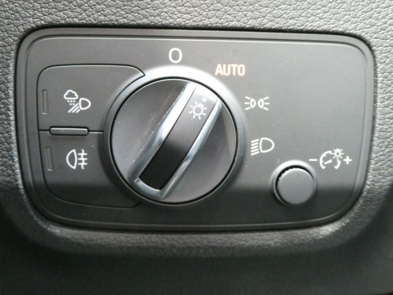 Photo 26 de l'offre de AUDI Q2 1.4 TFSI 150 BVM6 PACK CUIR GPS LED Hayon EL. Key Less 1ère Main à 24750€ chez Mérignac auto