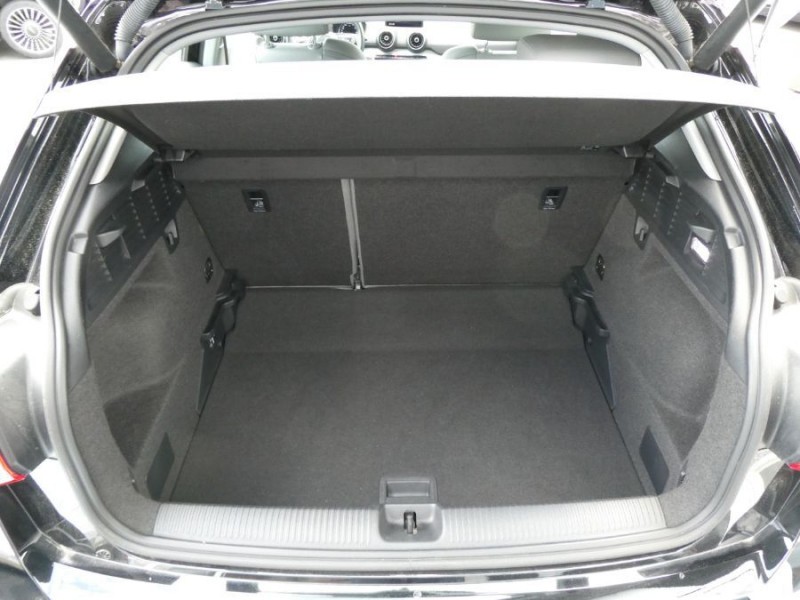 Photo 16 de l'offre de AUDI Q2 1.4 TFSI 150 BVM6 PACK CUIR GPS LED Hayon EL. Key Less 1ère Main à 24750€ chez Mérignac auto