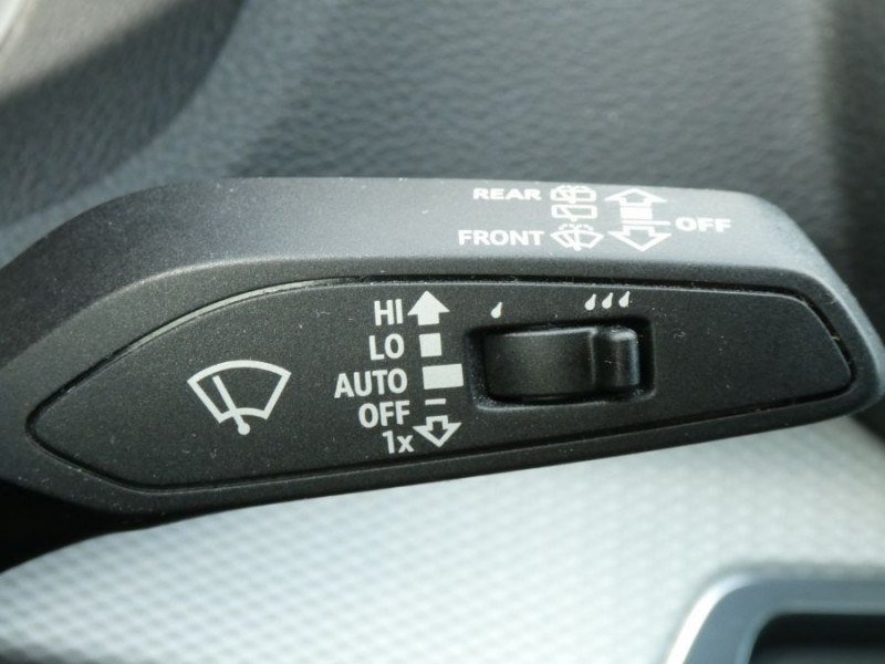 Photo 28 de l'offre de AUDI Q2 1.4 TFSI 150 BVM6 PACK CUIR GPS LED Hayon EL. Key Less 1ère Main à 24750€ chez Mérignac auto