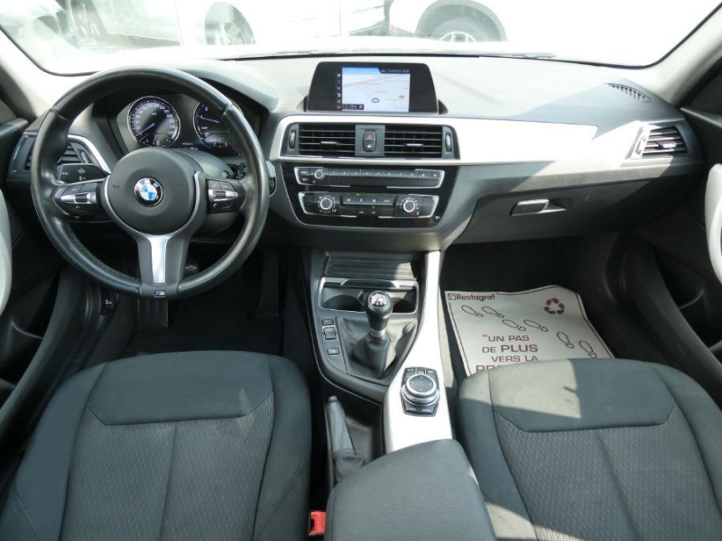 Photo 12 de l'offre de BMW SERIE 1 (F20) 118i 136 BVM6 PACK GPS JA17 Radars Volant M à 19980€ chez Mérignac auto