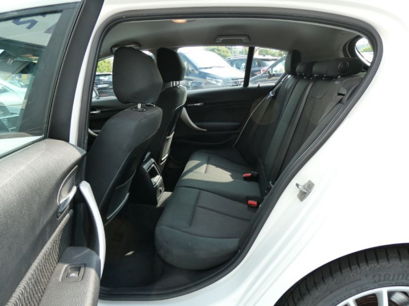 Photo 15 de l'offre de BMW SERIE 1 (F20) 118i 136 BVM6 PACK GPS JA17 Radars Volant M à 20950€ chez Mérignac auto