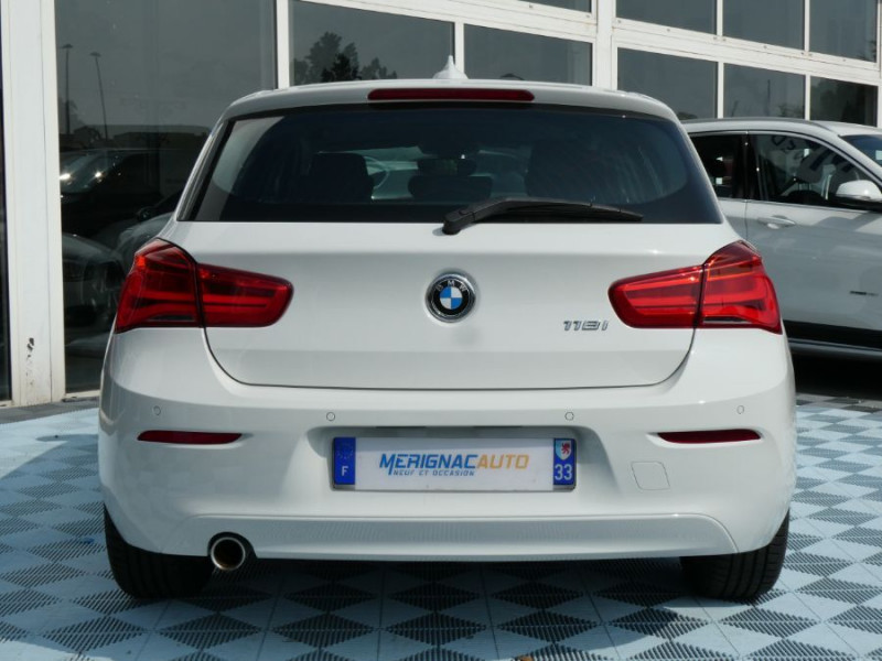 Photo 10 de l'offre de BMW SERIE 1 (F20) 118i 136 BVM6 PACK GPS JA17 Radars Volant M à 20950€ chez Mérignac auto
