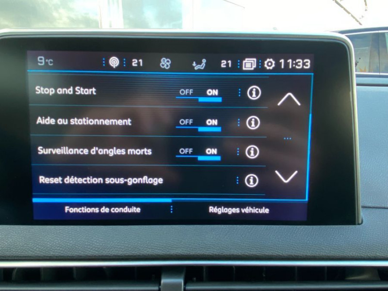 Photo 32 de l'offre de PEUGEOT 3008 II 1.5 BlueHDI 130 EAT8 ALLURE Camera Grip Control à 29450€ chez Mérignac auto