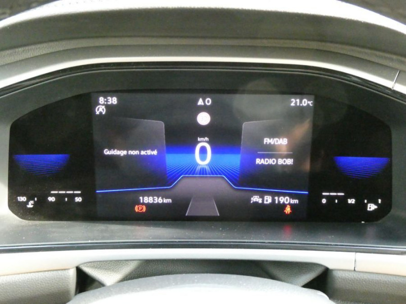 Photo 19 de l'offre de VOLKSWAGEN T-ROC New 1.0 TSI 110 BVM6 Facelift LIFE PLUS GPS Privacy Glass à 24950€ chez Mérignac auto
