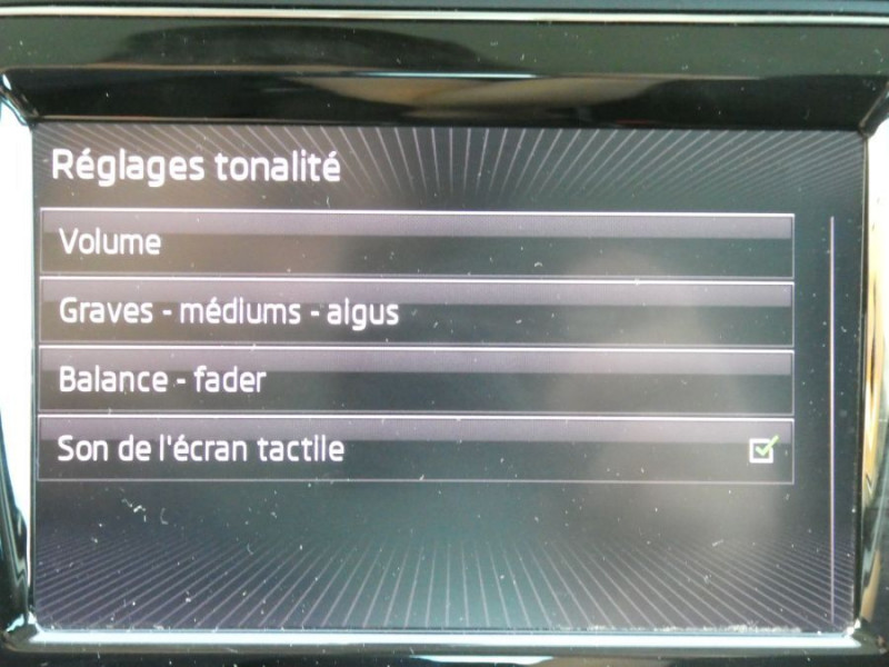 Photo 20 de l'offre de SKODA YETI 1.4 TSI 125 BVM6 4X2 DRIVE CarPlay 1ère Main à 14950€ chez Mérignac auto