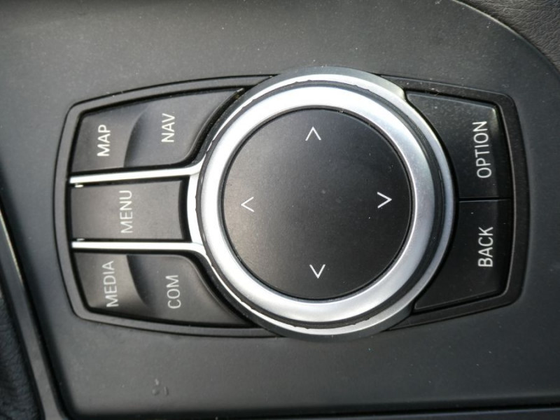 Photo 26 de l'offre de BMW X1 (F48) SDRIVE 18DA 150 BVA8 LOUNGE GPS LED CarPlay Privacy Glass Hayon élec. à 26950€ chez Mérignac auto