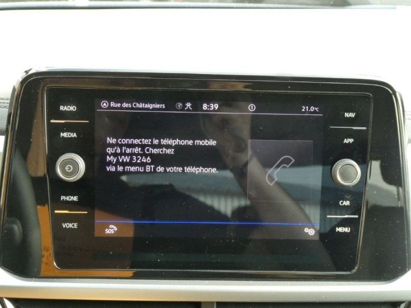 Photo 22 de l'offre de VOLKSWAGEN T-ROC New 1.0 TSI 110 BVM6 Facelift LIFE PLUS GPS Privacy Glass à 24950€ chez Mérignac auto