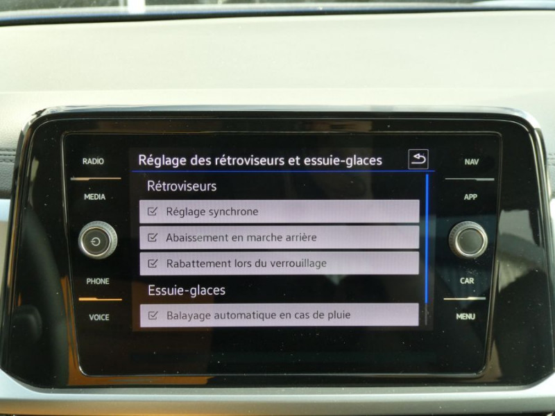 Photo 25 de l'offre de VOLKSWAGEN T-ROC New 1.0 TSI 110 BVM6 Facelift LIFE PLUS GPS Privacy Glass à 24950€ chez Mérignac auto