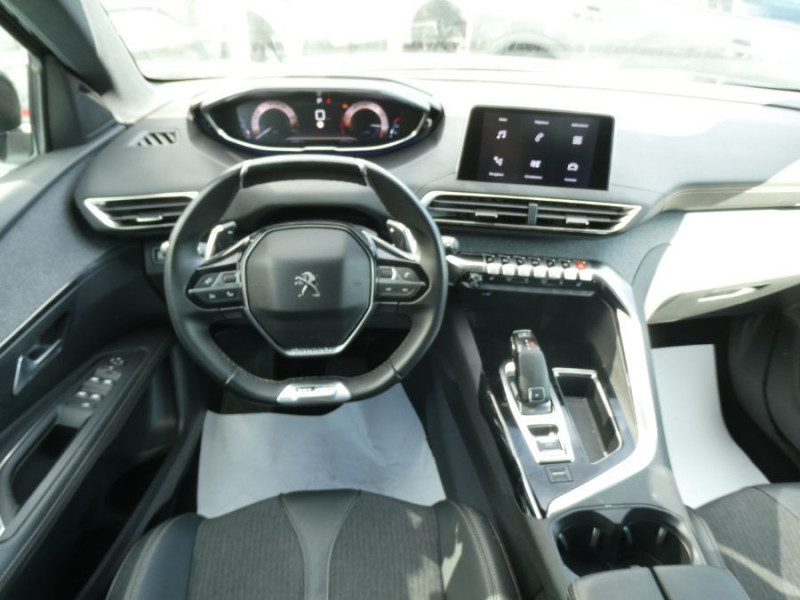 Photo 5 de l'offre de PEUGEOT 3008 II 1.2 PureTech 130 EAT8 GT LINE Full LED CarPlay SC à 24450€ chez Mérignac auto