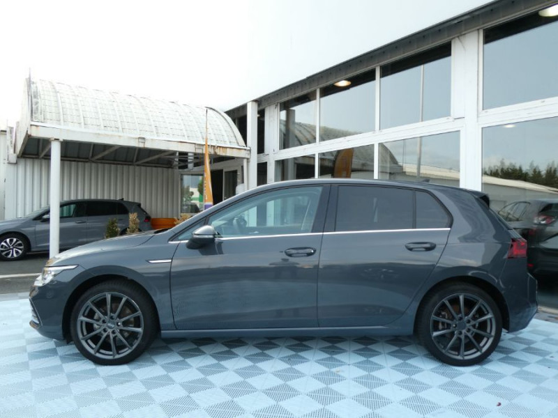 Photo 13 de l'offre de VOLKSWAGEN GOLF VIII 1.5 eTSI 150 BVA STYLE GPS Cockpit Camera ACC LED+ 1ère Main à 27890€ chez Mérignac auto