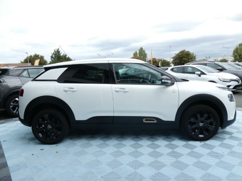 Photo 35 de l'offre de CITROEN C4 CACTUS 1.2 PureTech 110 BVM6 ORIGINS JA17 SC CarPlay à 16950€ chez Mérignac auto