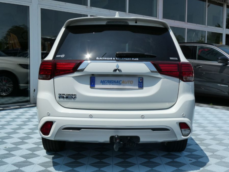 Photo 9 de l'offre de MITSUBISHI OUTLANDER III (2) PHEV TWIN MOTOR 4WD INTENSE Attelage à 25950€ chez Mérignac auto