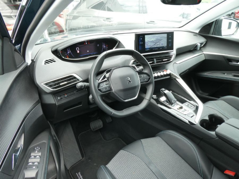 Photo 16 de l'offre de PEUGEOT 3008 II (2) 1.5 BlueHDi 130 EAT8 ALLURE PACK Camera à 30450€ chez Mérignac auto