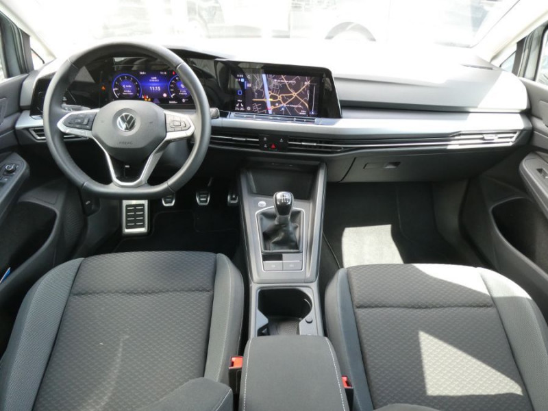 Photo 17 de l'offre de VOLKSWAGEN GOLF VIII 1.0 TSI 110 BV6 ACTIVE GPS Cockpit SC à 23450€ chez Mérignac auto