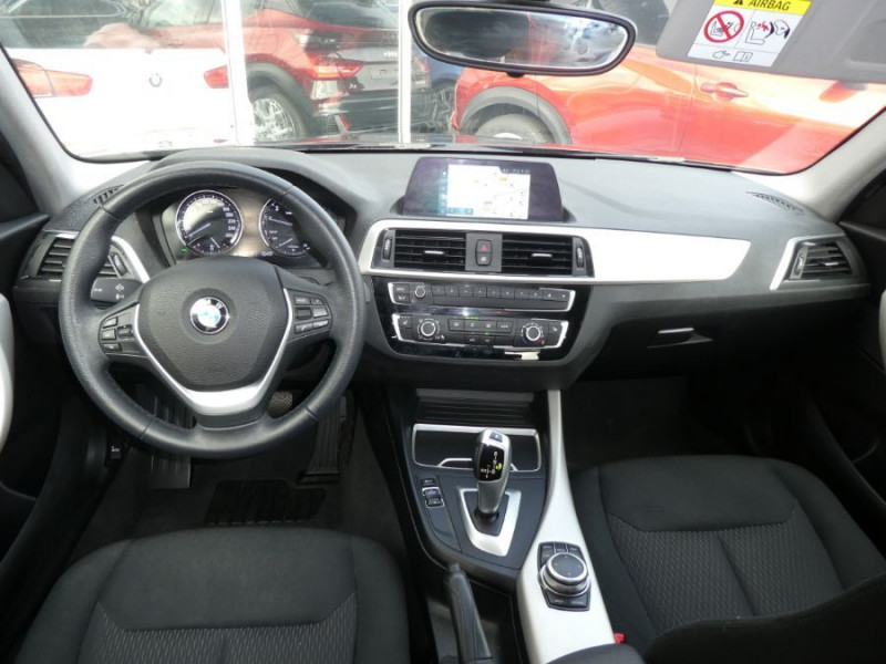 Photo 4 de l'offre de BMW SERIE 1 (F20) 118iA BVA8 136 Pack GPS JA17 à 22450€ chez Mérignac auto