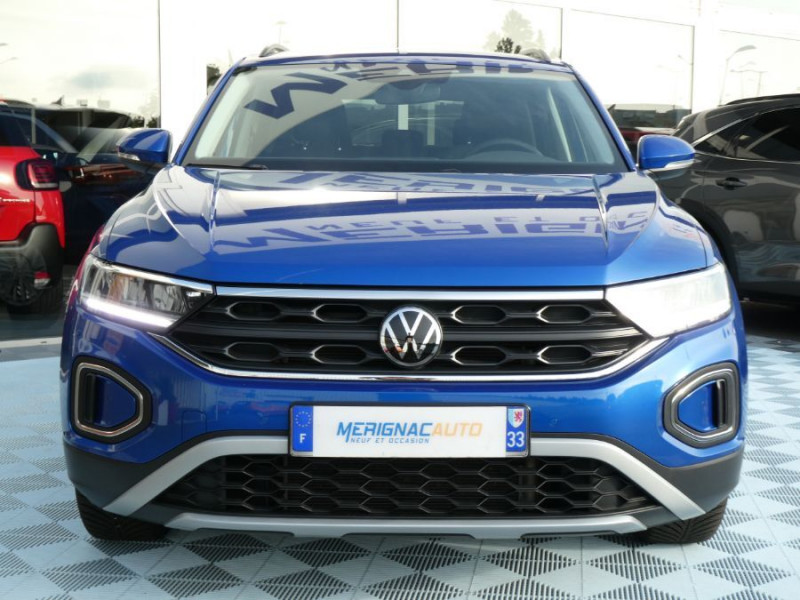 Photo 9 de l'offre de VOLKSWAGEN T-ROC New 1.0 TSI 110 BVM6 Facelift LIFE PLUS GPS Privacy Glass à 24950€ chez Mérignac auto