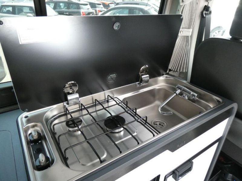 Photo 17 de l'offre de RENAULT TRAFIC VAN ANTILOPE VAN Aménagé FLEX5 2.0 DCi 150 EDC Ph.3 L1 GD CFT à 65450€ chez Mérignac auto