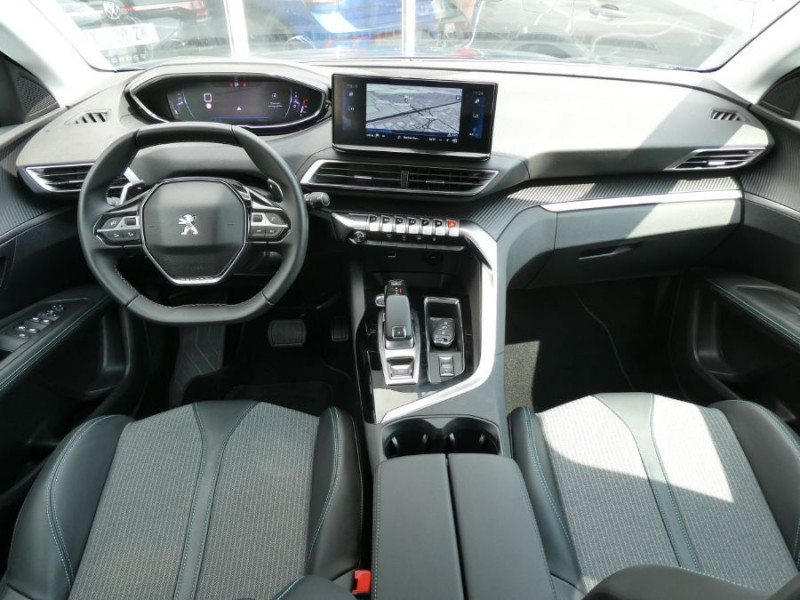 Photo 14 de l'offre de PEUGEOT 3008 II (2) 1.2 PureTech 130 EAT8 ALLURE Camera à 30480€ chez Mérignac auto