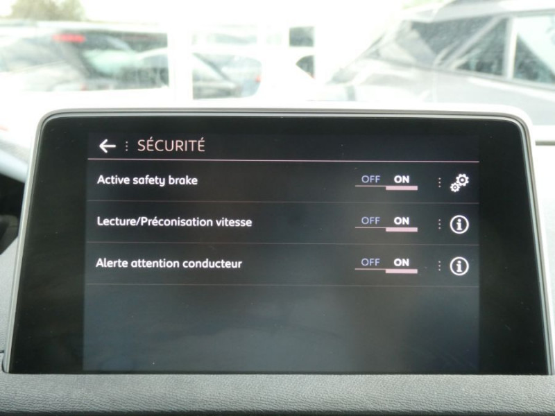 Photo 21 de l'offre de PEUGEOT 3008 II 1.2 PureTech 130 EAT8 GT LINE Full LED CarPlay SC à 24450€ chez Mérignac auto