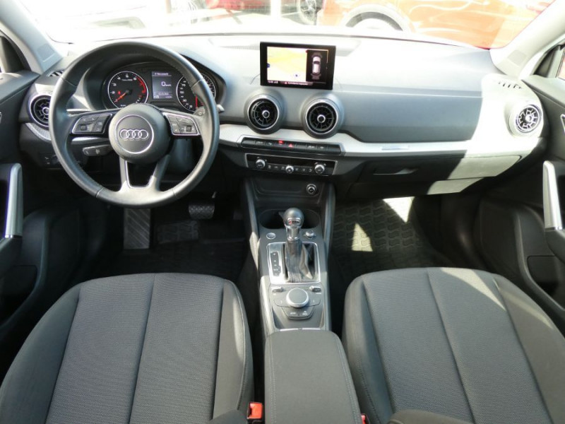 Photo 14 de l'offre de AUDI Q2 30 TFSI 116 S Tronic 7 Pk S LINE Ext. GPS LED JA18 Key Less Park Assist 1ère Main à 24250€ chez Mérignac auto