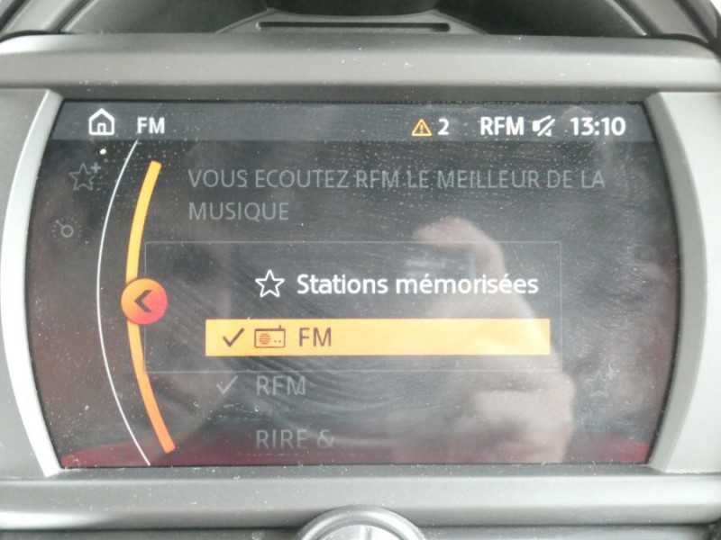 Photo 20 de l'offre de MINI CLUBMAN III 1.5 136 BVA COOPER CUIR GPS Camera CarPlay Key Less 1ère Main à 23890€ chez Mérignac auto
