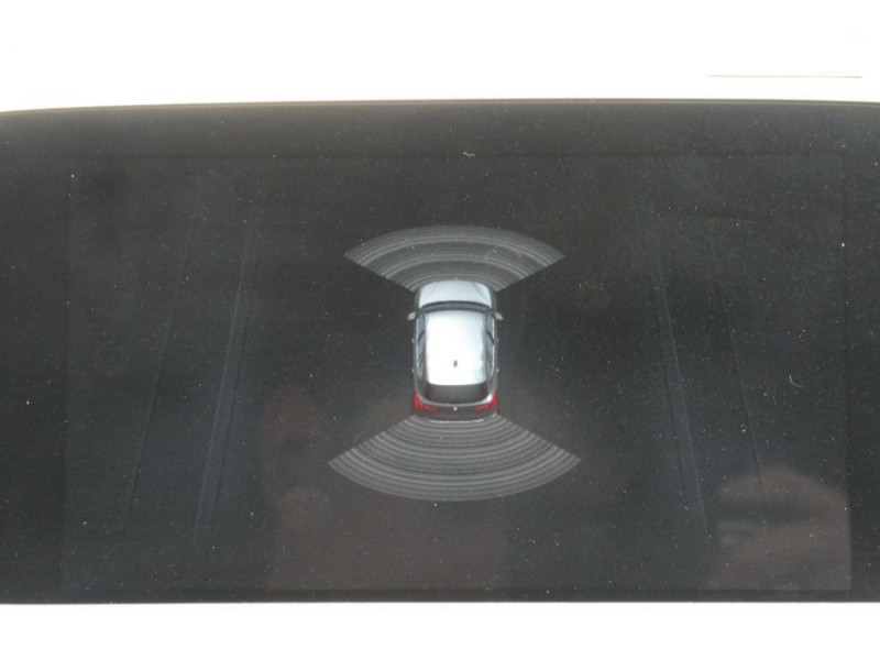Photo 20 de l'offre de BMW X1 (F48) SDRIVE 18DA 150 BVA8 LOUNGE GPS LED CarPlay Privacy Glass Hayon élec. à 26950€ chez Mérignac auto