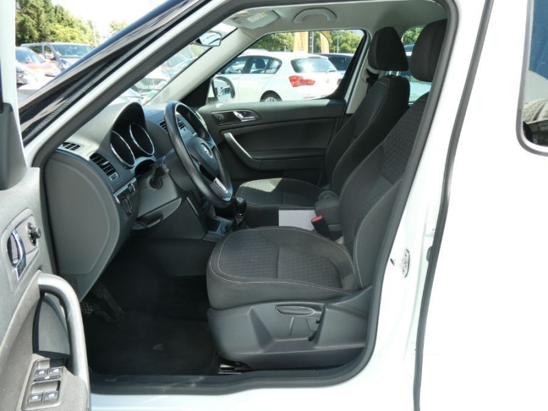 Photo 13 de l'offre de SKODA YETI 1.4 TSI 125 BVM6 4X2 DRIVE CarPlay 1ère Main à 14950€ chez Mérignac auto