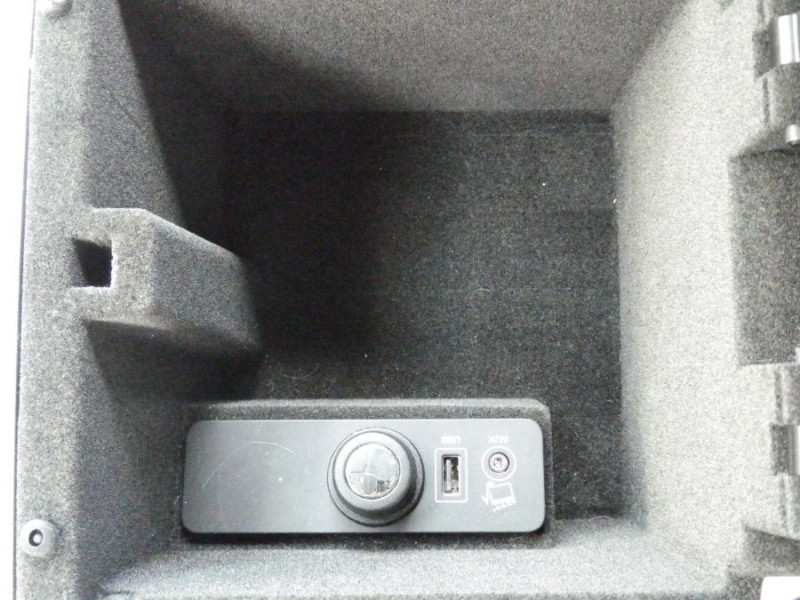 Photo 40 de l'offre de JAGUAR XF SPORTBRAKE (2) 2.2 D 200 BVA8 LUXE PREMIUM Cam. Hayon EL. à 17950€ chez Mérignac auto