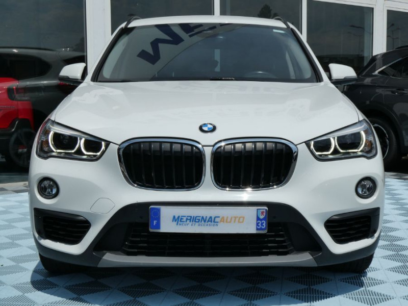 Photo 8 de l'offre de BMW X1 (F48) SDRIVE 18iA 140 BVA7 LOUNGE GPS Camera LED Privacy Glass RER Volant M Hayon élec.. à 26450€ chez Mérignac auto