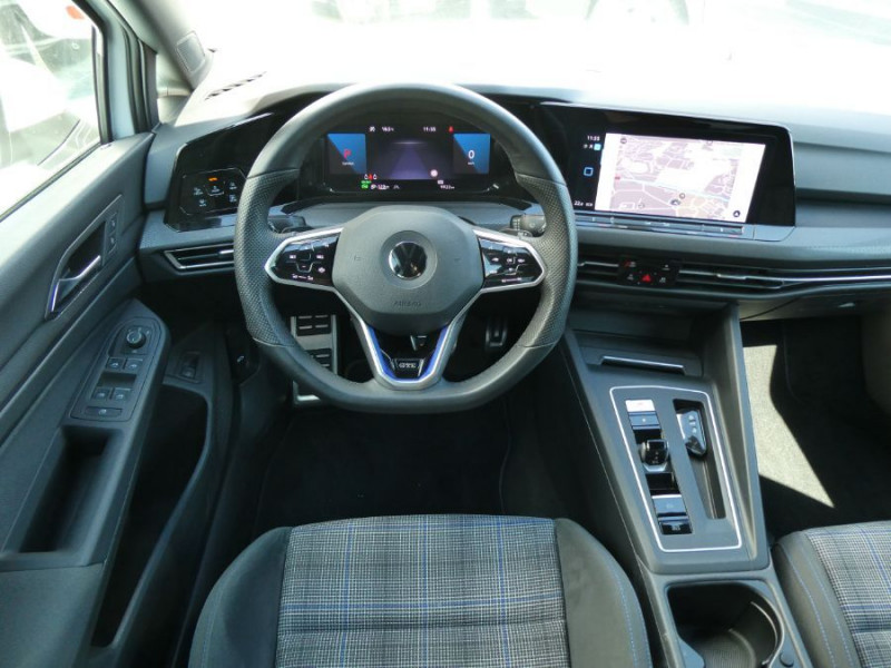 Photo 4 de l'offre de VOLKSWAGEN GOLF VIII 1.4 HYBRID 245 GTE Export GPS Cockpit LED+ Privacy Glass 1ère Main à 29450€ chez Mérignac auto