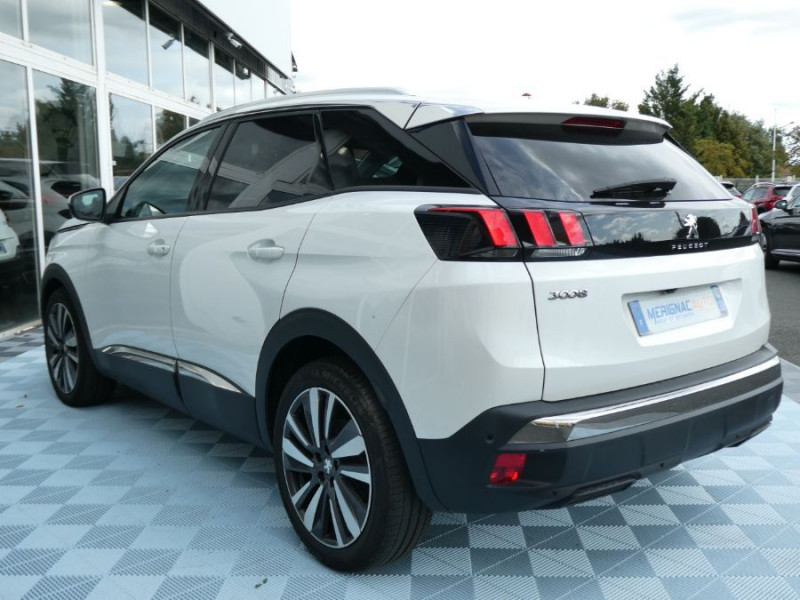 Photo 10 de l'offre de PEUGEOT 3008 II 1.5 BlueHDI 130 EAT8 ALLURE PACK Hayon EL. JA19 Régul ACC à 27450€ chez Mérignac auto