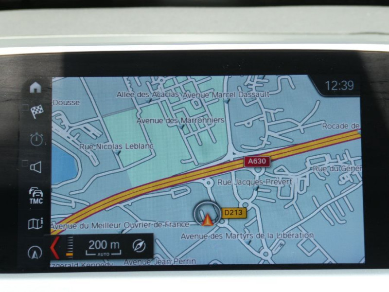 Photo 6 de l'offre de BMW X1 (F48) SDRIVE 18iA 140 BVA7 LOUNGE GPS Camera LED Privacy Glass RER Volant M Hayon élec. à 26950€ chez Mérignac auto