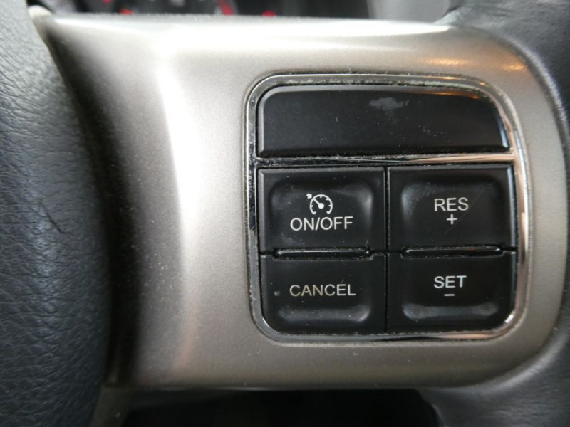 Photo 20 de l'offre de JEEP COMPASS 2.2 CRD 163 BVM6 4WD LIMITED Attel. à 12490€ chez Mérignac auto