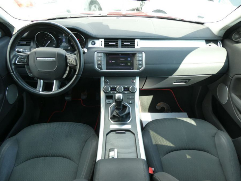 Photo 12 de l'offre de LAND-ROVER RANGE ROVER EVOQUE 2.0 ED4 150 BVM6 4X2 PURE GPS Camera JA18 à 26950€ chez Mérignac auto