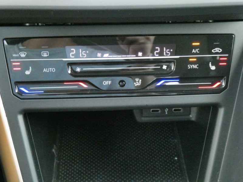 Photo 30 de l'offre de VOLKSWAGEN TAIGO 1.0 TSI 110 BVA7 PACK GPS CLIM Auto SC Privacy Glass à 25450€ chez Mérignac auto