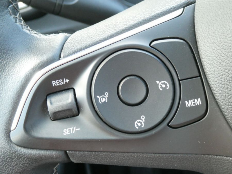 Photo 23 de l'offre de OPEL CROSSLAND 1.2 Turbo 110 BVM6 ELEGANCE Camera CarPlay Radars à 18450€ chez Mérignac auto