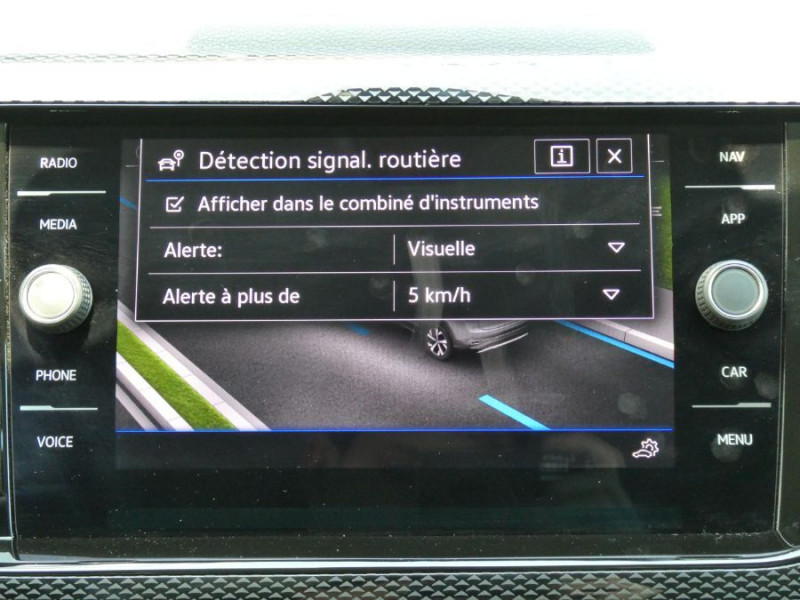 Photo 25 de l'offre de VOLKSWAGEN TAIGO 1.0 TSI 110 BVA7 PACK GPS CLIM Auto SC Privacy Glass à 25450€ chez Mérignac auto
