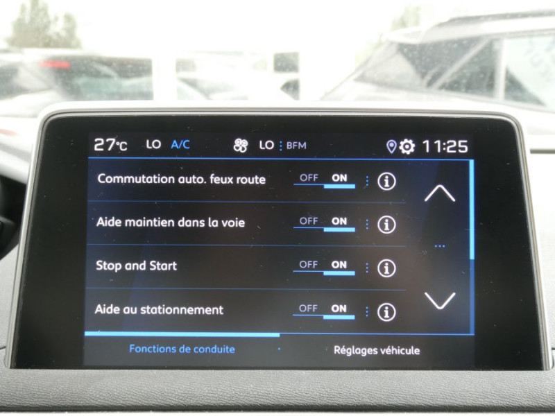 Photo 22 de l'offre de PEUGEOT 3008 II 1.5 BlueHDI 130 EAT8 ALLURE PACK Hayon EL. JA19 Régul ACC à 27450€ chez Mérignac auto