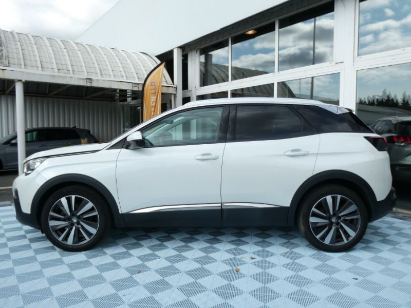 Photo 12 de l'offre de PEUGEOT 3008 II 1.5 BlueHDI 130 EAT8 ALLURE PACK Hayon EL. JA19 Régul ACC à 27450€ chez Mérignac auto