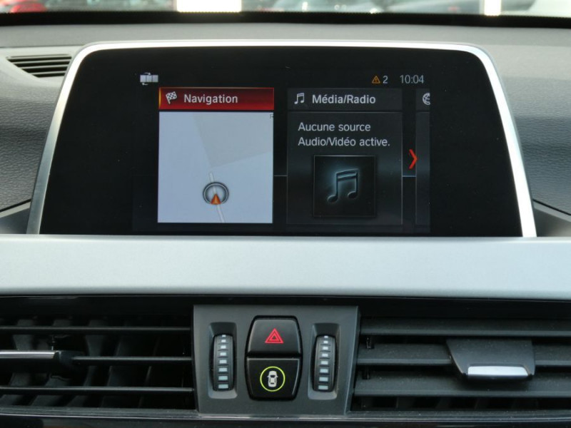 Photo 18 de l'offre de BMW X1 (F48) SDRIVE 18DA 150 BVA8 LOUNGE GPS LED CarPlay Privacy Glass Hayon élec. à 26950€ chez Mérignac auto
