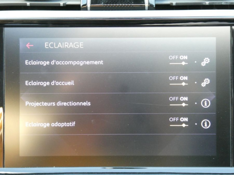 Photo 33 de l'offre de DS DS7 CROSSBACK 1.6 PureTech 225 EAT8 SO CHIC TOIT Ouvrant Full LED Attel. à 31450€ chez Mérignac auto
